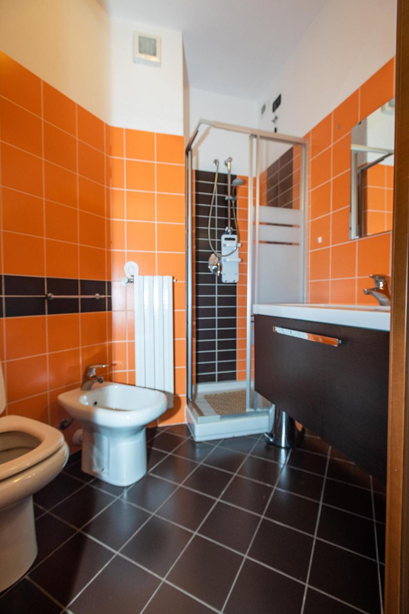 10 Minutes Duomo-Elegant Apt Milan Bagian luar foto