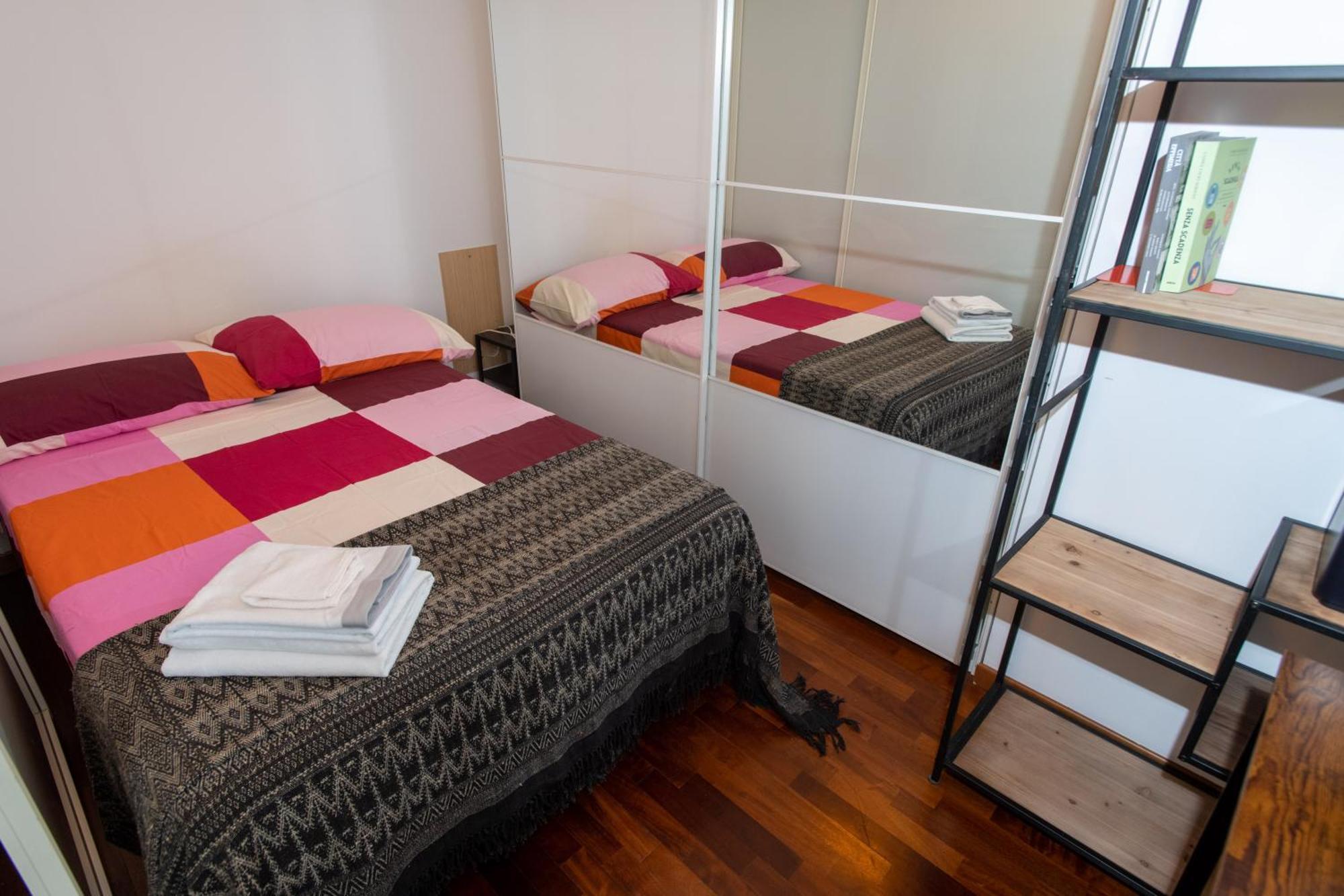 10 Minutes Duomo-Elegant Apt Milan Bagian luar foto